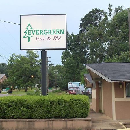 Evergreen Inn And R.V. Winnfield 외부 사진